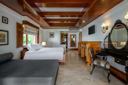 Hotel Thavorn Beach Village Resort & Spa Phuket