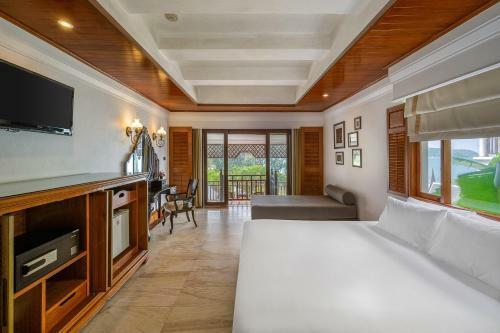 Hotel Thavorn Beach Village Resort & Spa Phuket