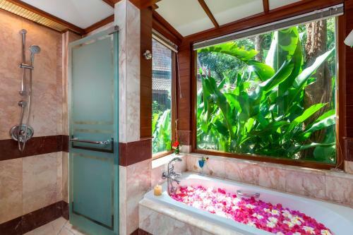 Hotel Thavorn Beach Village Resort & Spa Phuket