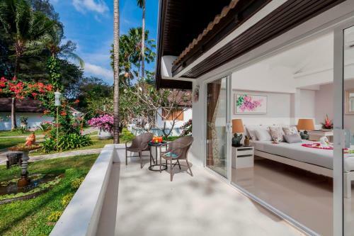 Hotel Thavorn Beach Village Resort & Spa Phuket