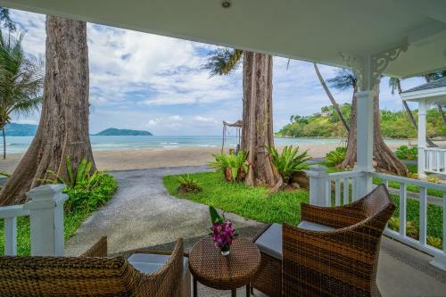 Hotel Thavorn Beach Village Resort & Spa Phuket