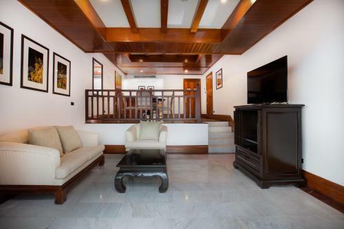 Hotel Thavorn Beach Village Resort & Spa Phuket