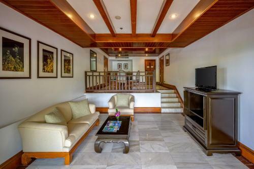 Hotel Thavorn Beach Village Resort & Spa Phuket