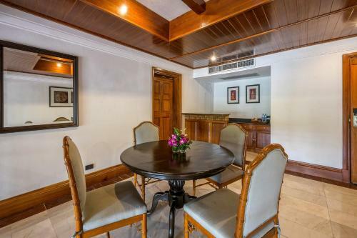 Hotel Thavorn Beach Village Resort & Spa Phuket