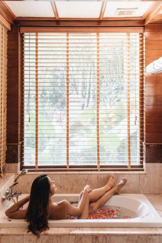 Hotel Thavorn Beach Village Resort & Spa Phuket