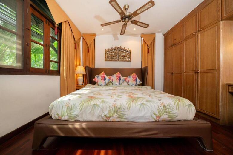 Hotel Kamala Beach Estate