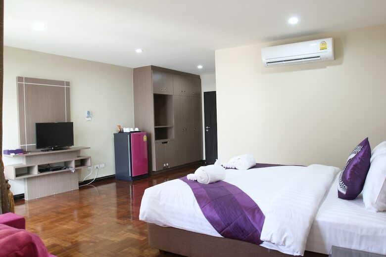 Pakdee Bed And Breakfast