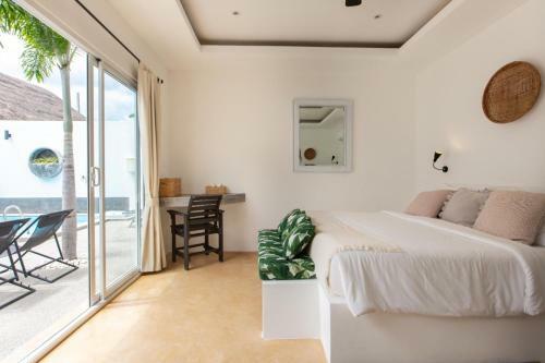 Eden Beach Villas