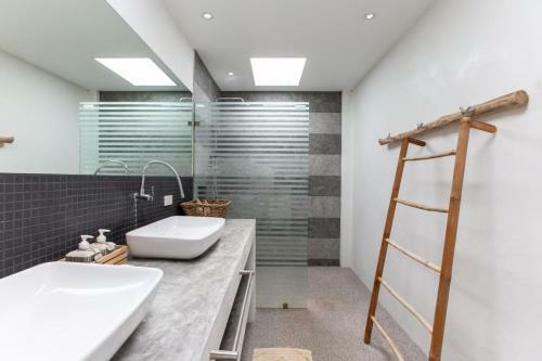 Eden Beach Villas