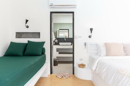 Eden Beach Villas