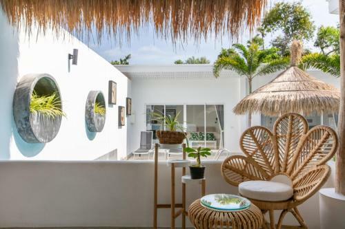 Eden Beach Villas