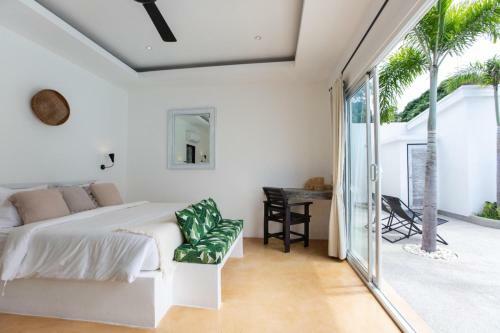 Eden Beach Villas