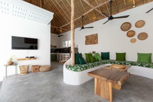 Eden Beach Villas