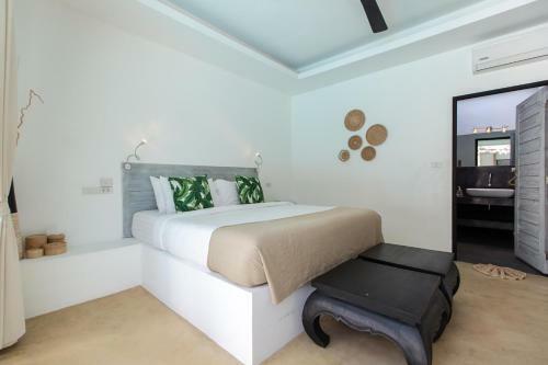 Eden Beach Villas