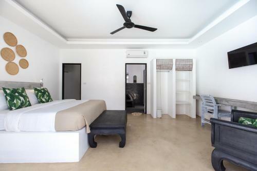 Eden Beach Villas