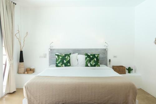 Eden Beach Villas