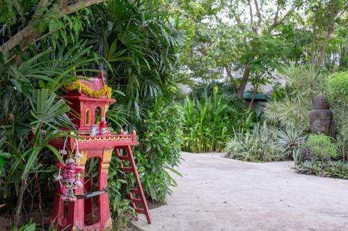 Eden Beach Villas