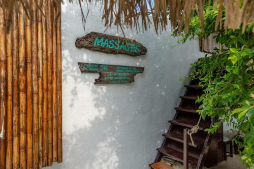 Eden Beach Villas