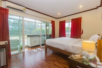 Hostal Kamala Beach Residence
