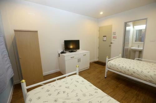 Albergue K79 Room