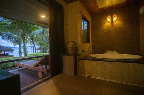 Hotel Tup Kaek Sunset Beach Resort-sha Plus