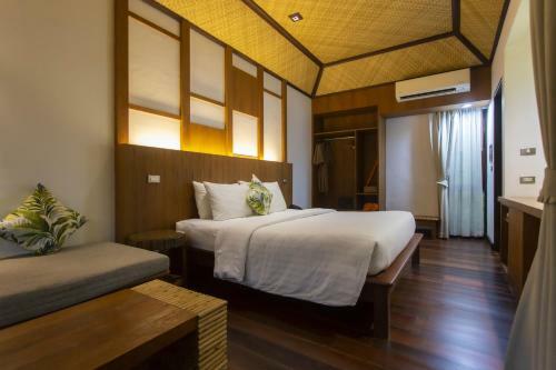 Hotel Tup Kaek Sunset Beach Resort-sha Plus