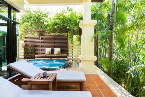Baan Buah Pool Villa Nai Harn