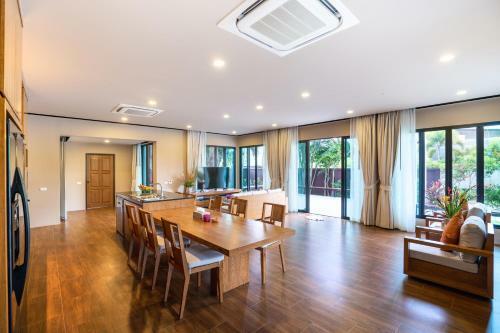 Baan Buah Pool Villa Nai Harn