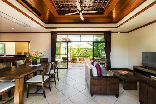 Baan Buah Pool Villa Nai Harn