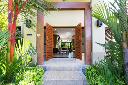 Baan Buah Pool Villa Nai Harn