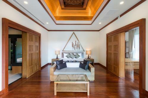 Baan Buah Pool Villa Nai Harn