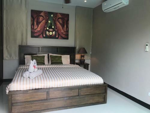 Plunge Tropical Villa