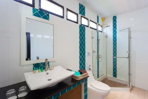 Hotel Phi Phi Long Beach Resort & Villa
