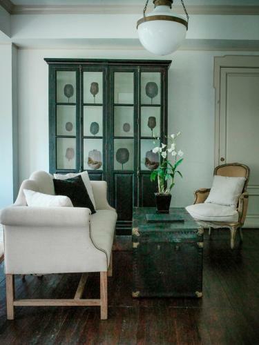 Cabochon Hotel & Residence