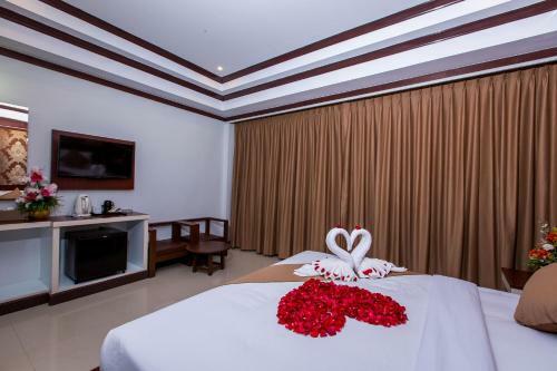 Hotel Phi Phi Andaman Beach Resort