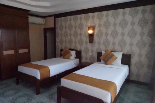 Hotel Phi Phi Andaman Beach Resort