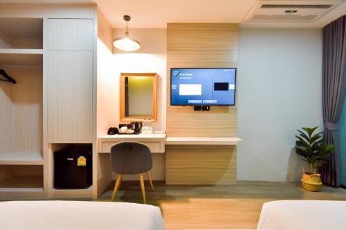 Hotel Phi Phi Andaman Beach Resort