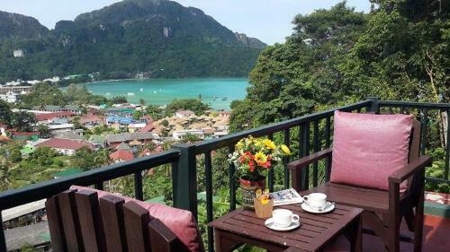 Hotel Phi Phi Arboreal Resort