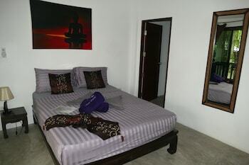 Hotel Baan Sukreep Resort