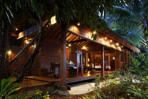 Hotel Zeavola Resort