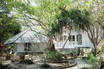 Sangthian Beach Resort