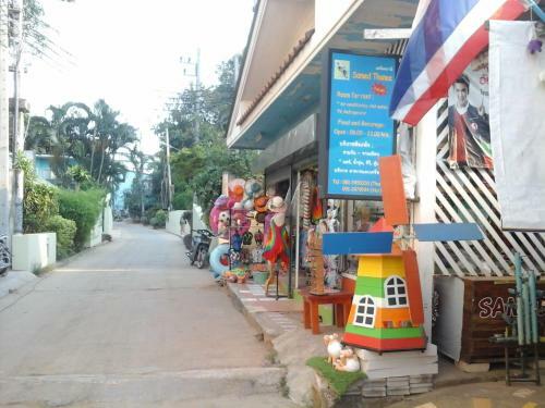 Hostal Samed Thanee