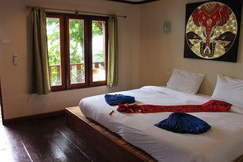 Hotel Phi Phi Relax Beach Resort