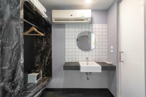Cheqinn Bangkok Hostel