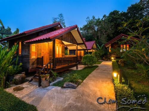 Hotel Ban Chom Samed Resort