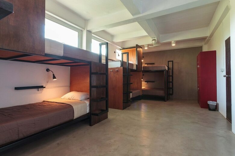 Bed & Breakfast Kama Bangkok