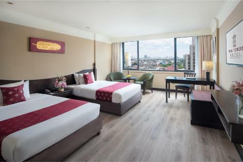 Twin Towers Hotel