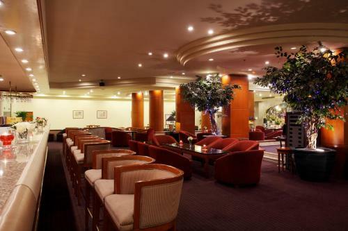Twin Towers Hotel