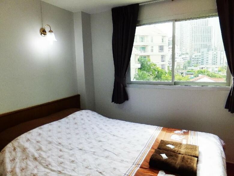 Hotel Orchid Inn