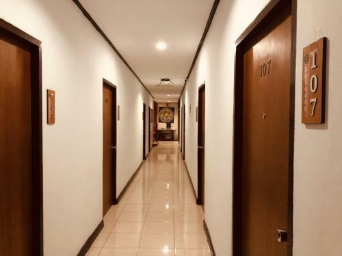 Hostal Bangkok Condotel
